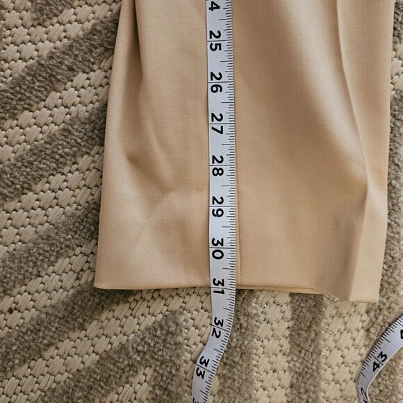 Escada Beige New Wool Pants Suit. Size 34 (small) - Picture 13 of 13